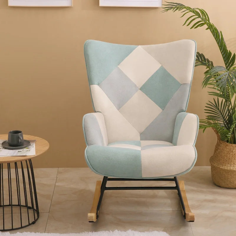 Poltrona a dondolo Mid-Century in tessuto con gambe in legno e lino patchwork