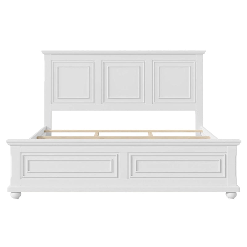 Letto a piattaforma in pino massello in stile tradizionale di colore bianco, dimensioni King Size, con doghe in legno per camera da letto