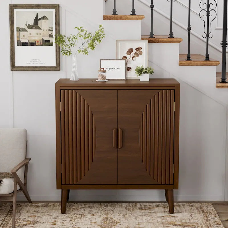 Credenza moderna a righe verticali marroni e mobile contenitore