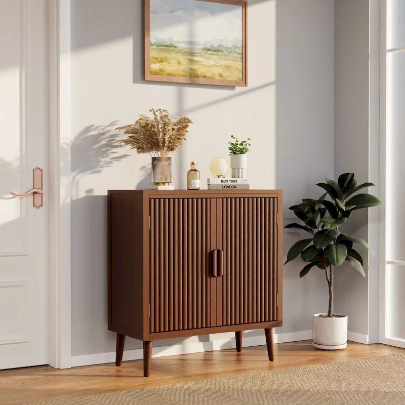Credenza moderna a righe verticali marroni e mobile contenitore