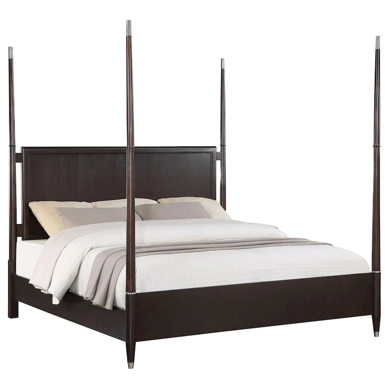 Letto a baldacchino queen-size con testiera fluttuante e pediera bassa, struttura in legno marrone per camera da letto
