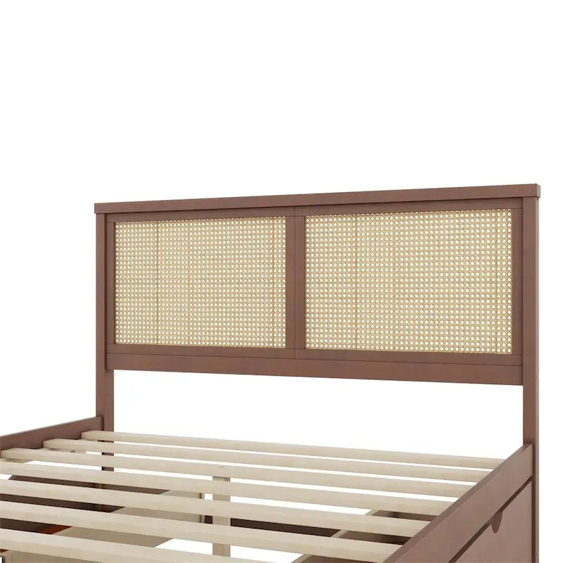 Letto matrimoniale in legno con contenitore, 4 cassetti e testiera in rattan