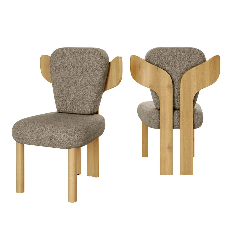 Sedia da pranzo con schienale a pozzetto imbottita in tessuto Teddy con gambe in legno massello
