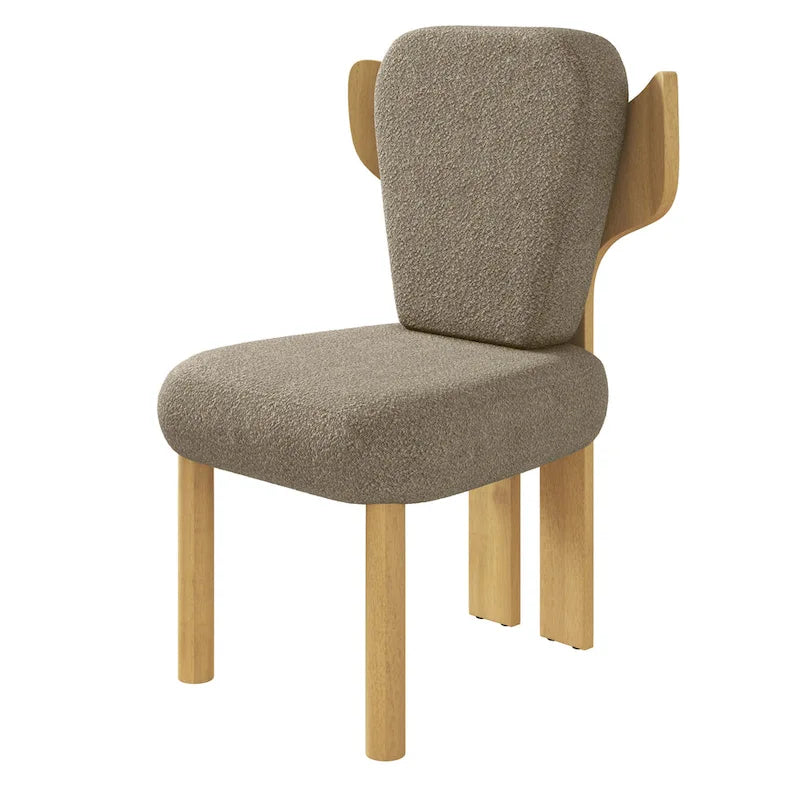 Sedia da pranzo con schienale a pozzetto imbottita in tessuto Teddy con gambe in legno massello